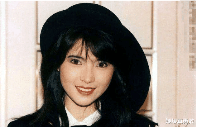 |蓝洁瑛：21岁成名中年孤苦无依，55岁含恨离世，死后三天才被发现