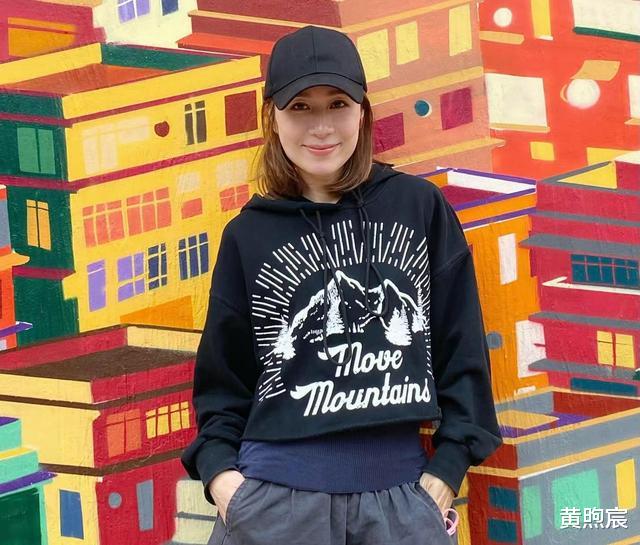 邝文珣|香港知名女星邝文珣宣布复出！已签约王祖蓝公司，着重在内地发展