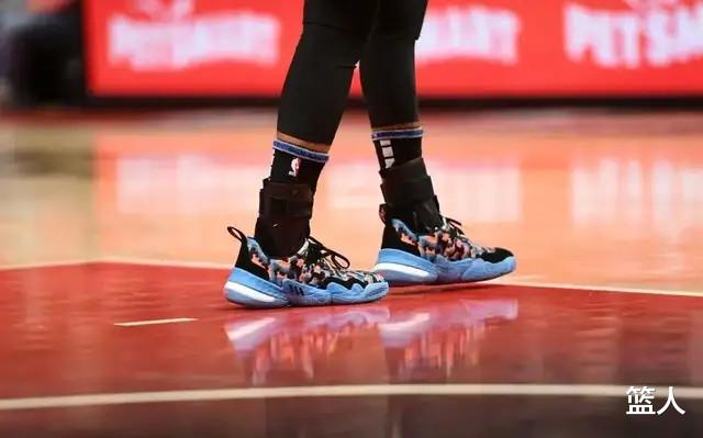 安踏|NBA球员上脚：鞋王塔克穿狠货，安踏和361°的球鞋都有