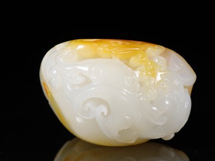 和田玉籽料|旧藏【和田玉籽料 螭龙 挂扣把件】