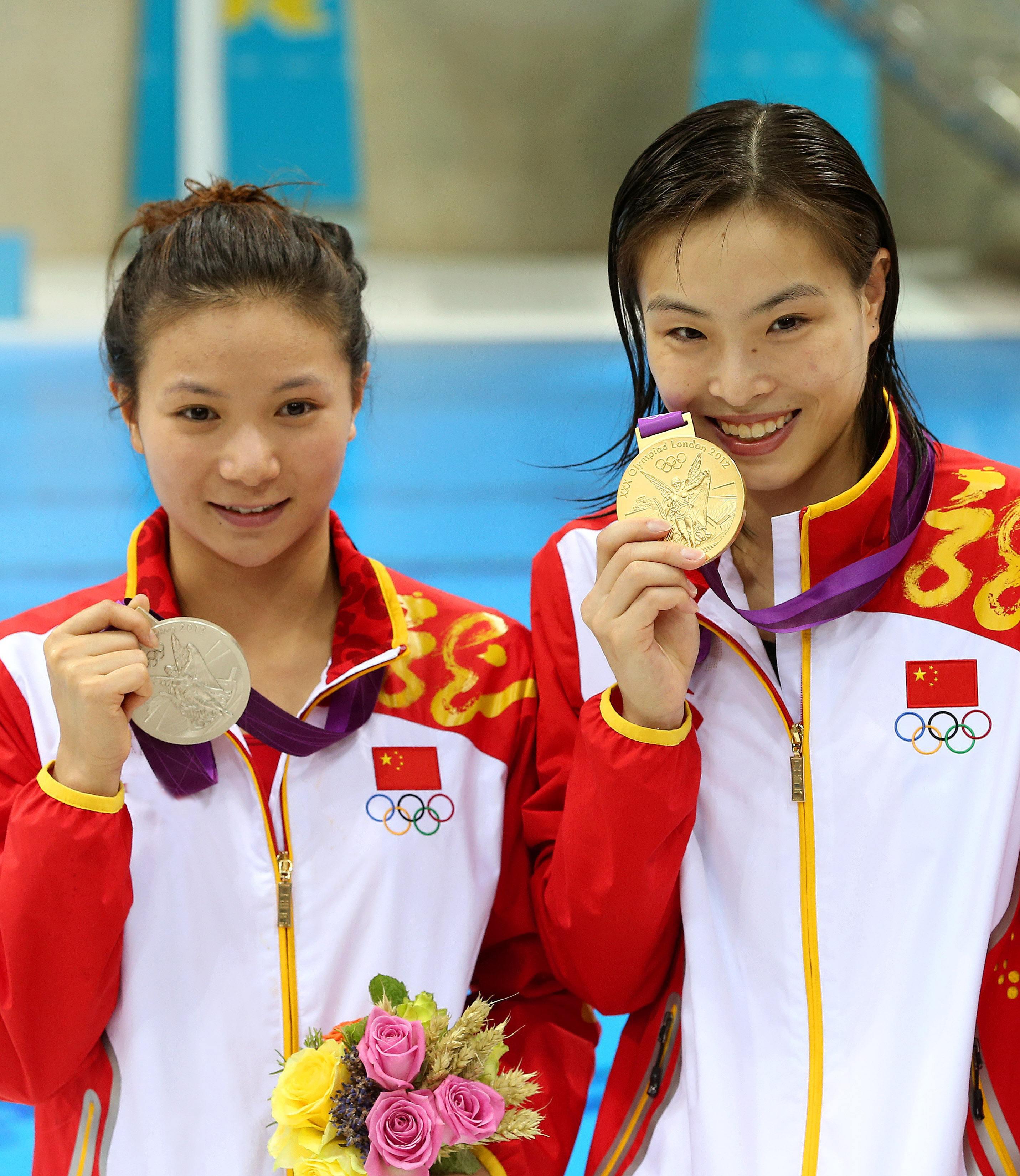 何姿|跳水女神何姿：4岁时妈妈去世，颜值与实力并存，不嫁豪门嫁师兄