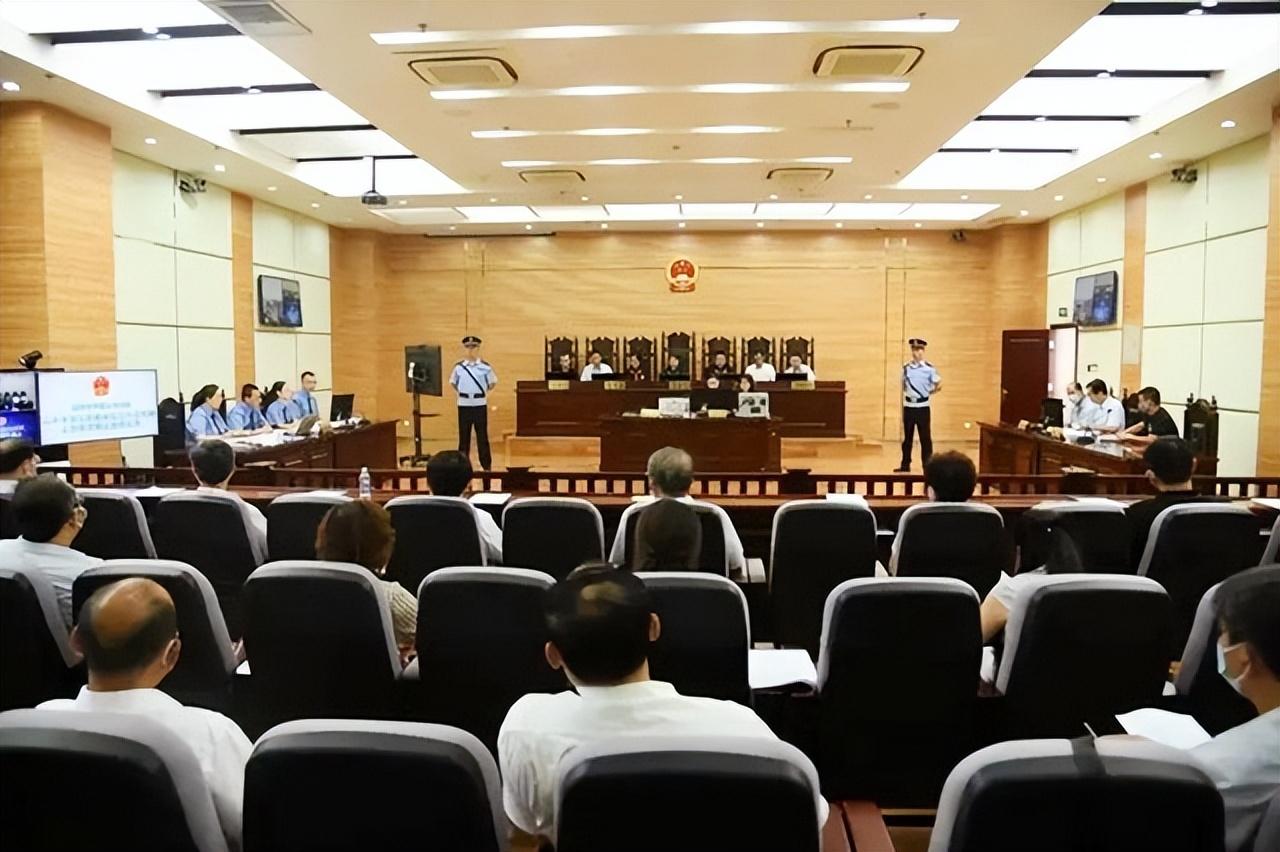 河南亿万富翁杀害朋友妻子:一听好兄弟说起亡妻,他就低头不说话