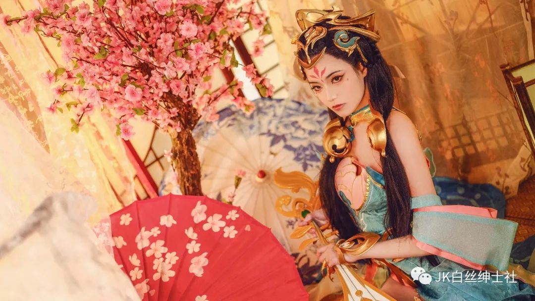 杨玉环|cos：王者荣耀杨玉环风华霓裳cos正片@君珺
