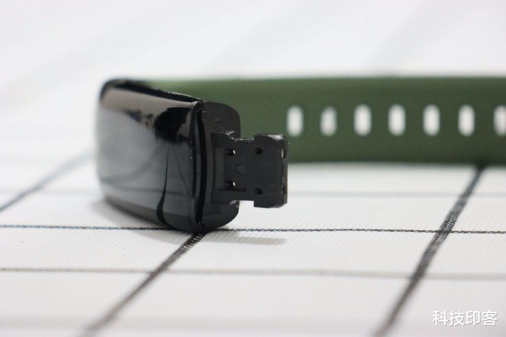 电信运营商|dido Y2手环—深度健康监测，守护美好生活