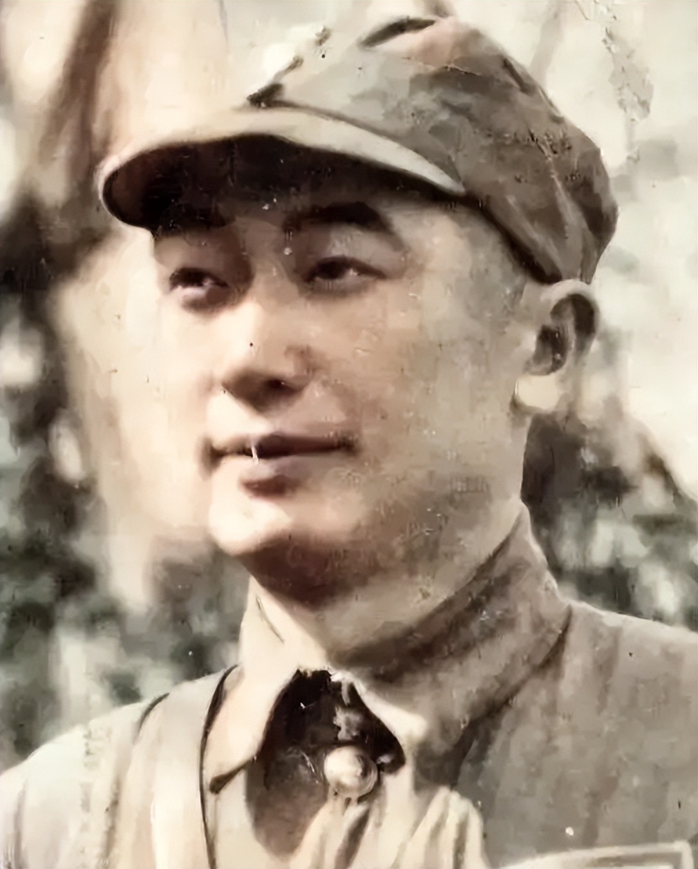 戴安澜灵柩归国，20万百姓佩戴黑纱相送，日军罕见未派出军机袭扰