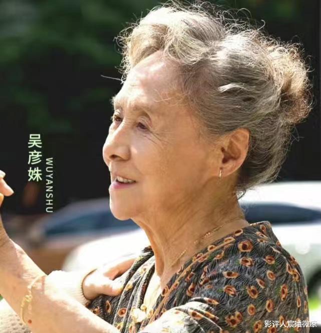 张若昀|《心居》剧情越来越荒谬，冯晓琴15岁生大儿，八旬老太还想生孩子