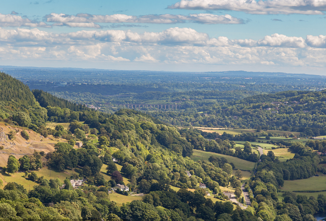 自然风光|里辛古堡占地数英亩，自然风光秀美，曾是英国王公贵族的喜爱之地