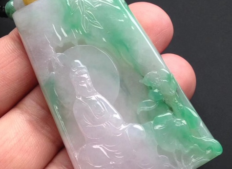 翡翠|翡翠饰品具有灵性,很多人都不相信,但佩戴后就能体会到