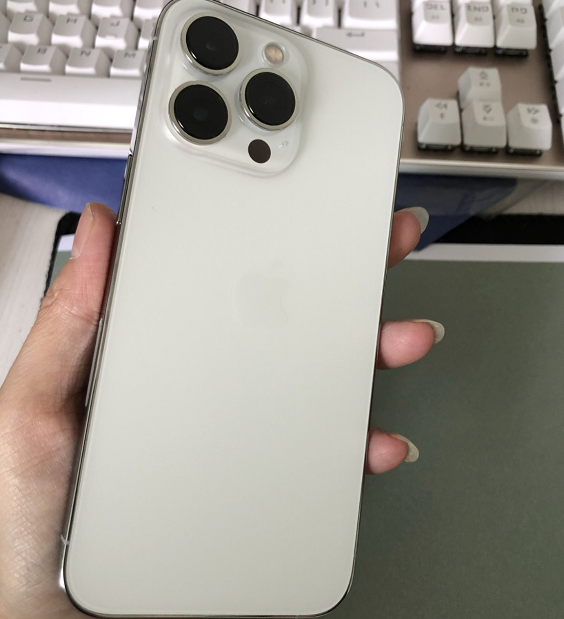 iqoo10|粉丝贪便宜6000入手iPhone13Pro，验机发现是黑解扩容机！