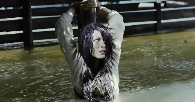 特战荣耀|《特战荣耀》：米娅是卧底吗？不，这才是她真正存在的意义