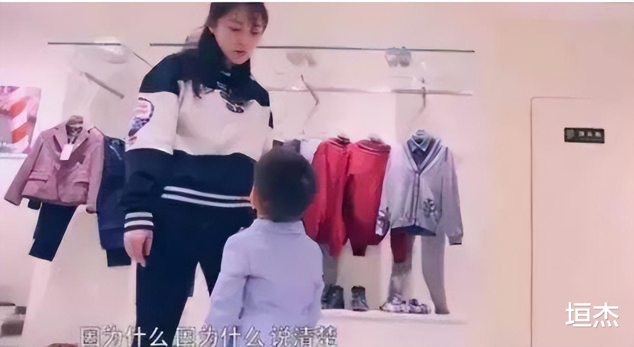 李易峰|中秋节娱乐圈真热闹!嫖娼、快男开撕、被猥亵等,大瓜还在继续