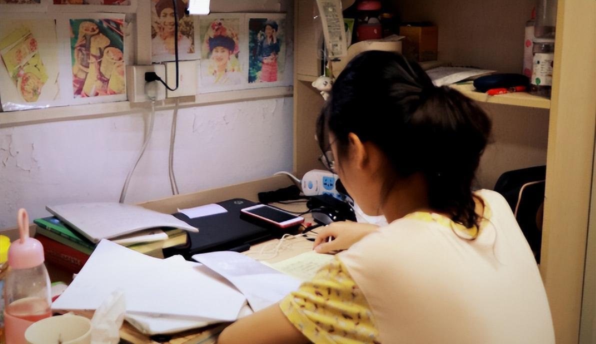 招聘|曾经的学霸沦为“家里蹲”，考上985有多开心，现在家长就多糟心