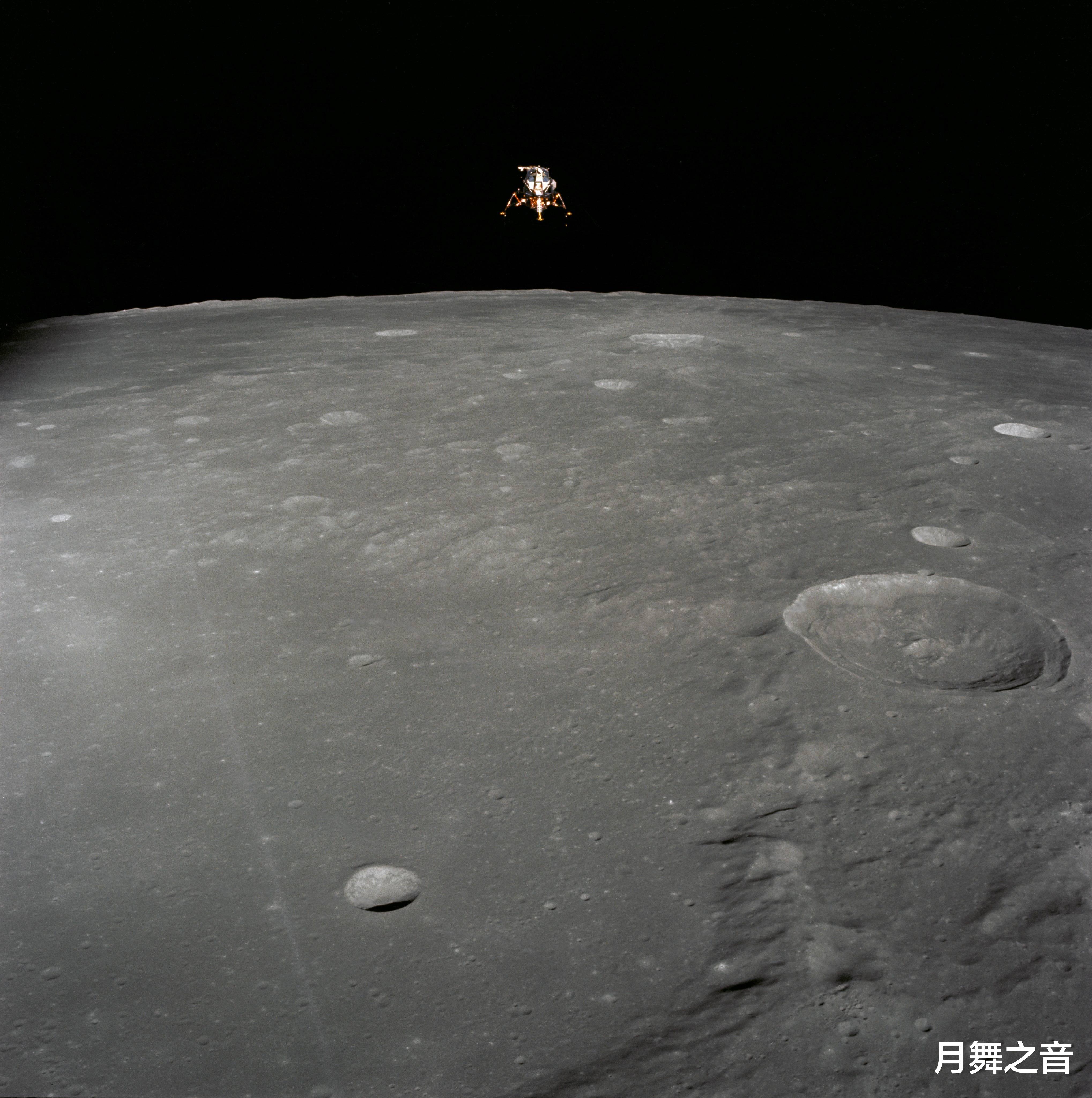 一次失败的探月,坠毁在月球的探测器,给月球留下了地球生物