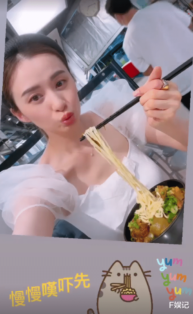 沈卓盈|前TVB艺人沈卓盈与老公撇下儿子谈恋爱 夫妻俩胃口大开吃个不停