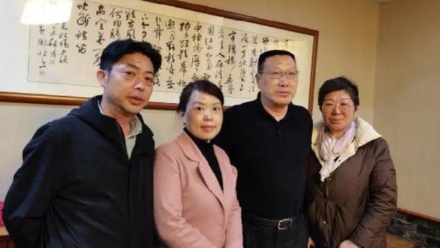 苑琼丹|艾丽莎又曝大料，表示许家亲友都知道开封舅舅最后电话是谁打来的