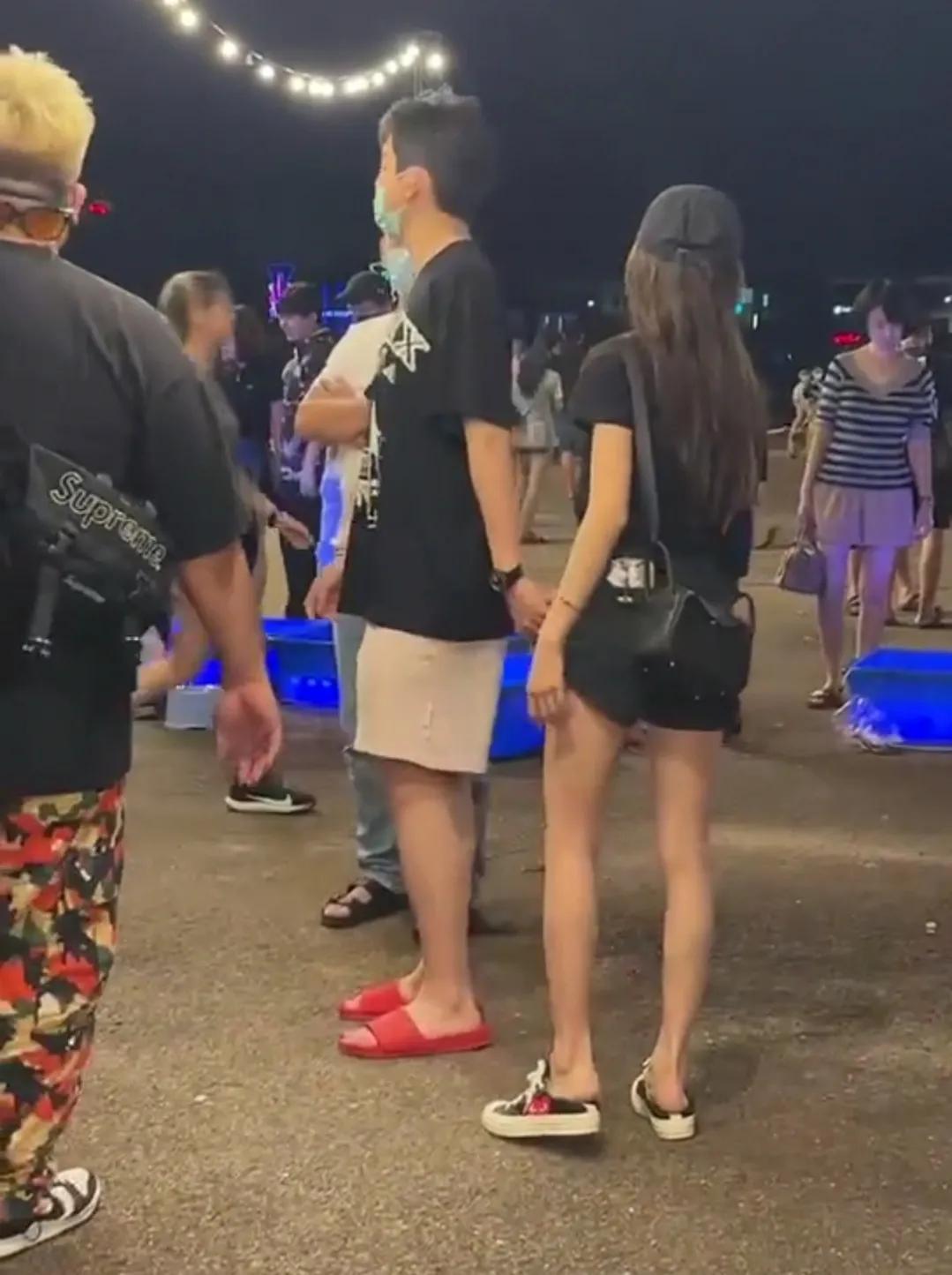 蔡卓宜|王大陆蔡卓宜马来西亚街头约会!