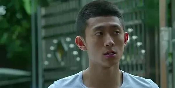 李易峰|李易峰嫖娼最新后续,张一山被爆大瓜:这件事没那么简单