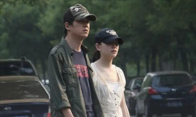 潘粤明|潘粤明好事将近？与小10岁女友已同居试婚，甜蜜牵手出行常被拍