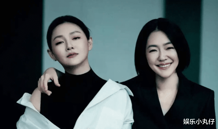 熙娣想聊|《熙娣想聊》获金钟奖,大小S互夸引争议,网友:台湾综艺失准