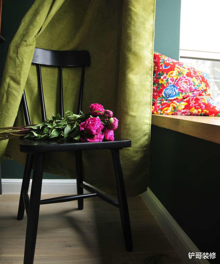 91平的家，既拥有复古元素又融入工业风，多变的空间好适合年轻人