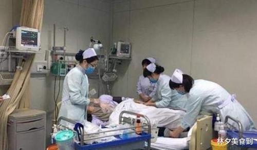 医生|30岁女子吃泡面,一个小时后住进了医院,医生:简直不要命