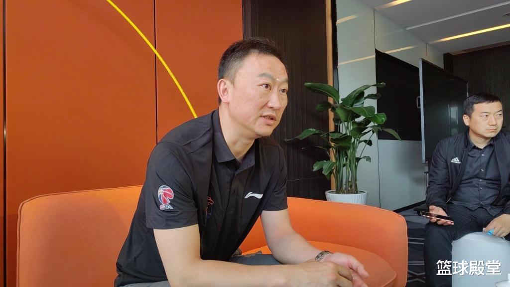 刘维伟|刘维伟官宣加盟青岛，4点成主因！2点效仿老叔，2点让浙江难堪！
