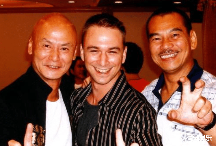 智取威虎山|老戏骨陈观泰近况，与小30岁四婚妻子移居内地，76岁长期吃药打针