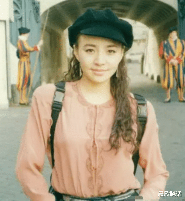 英达|宋丹丹英达离婚25年后，夫妻二人差距天差地别，两儿子也是如此