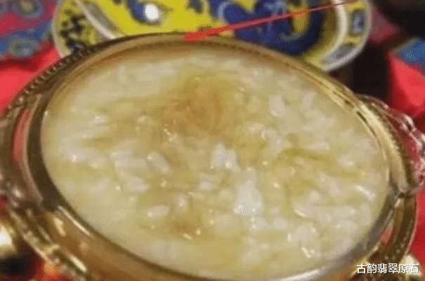 杨紫|林心如包场为女儿庆生，一年一件奢华珠宝作为礼物，将“富养女”贯彻到底！