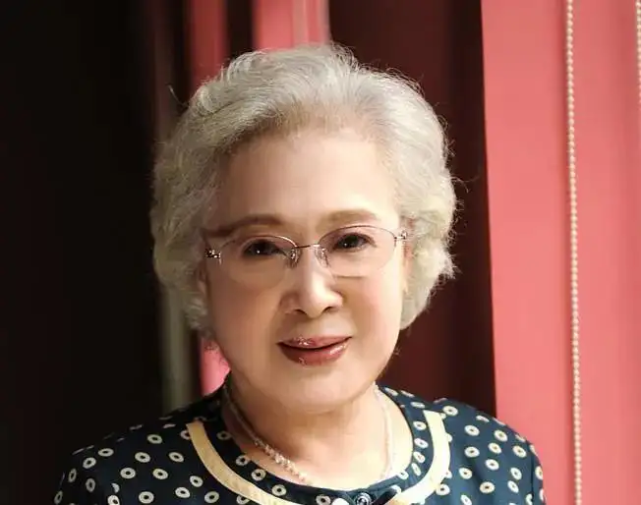 翻译|继秦怡严翔上海去世后，又一大师在上海去世，其译作有《钢铁是怎样炼成的》