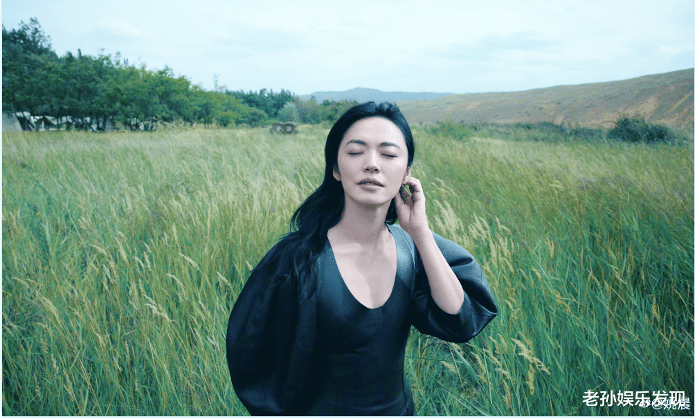 姚晨|姚晨晒出一组可咸可淡的照片，网友：拍出了放飞自我的感觉