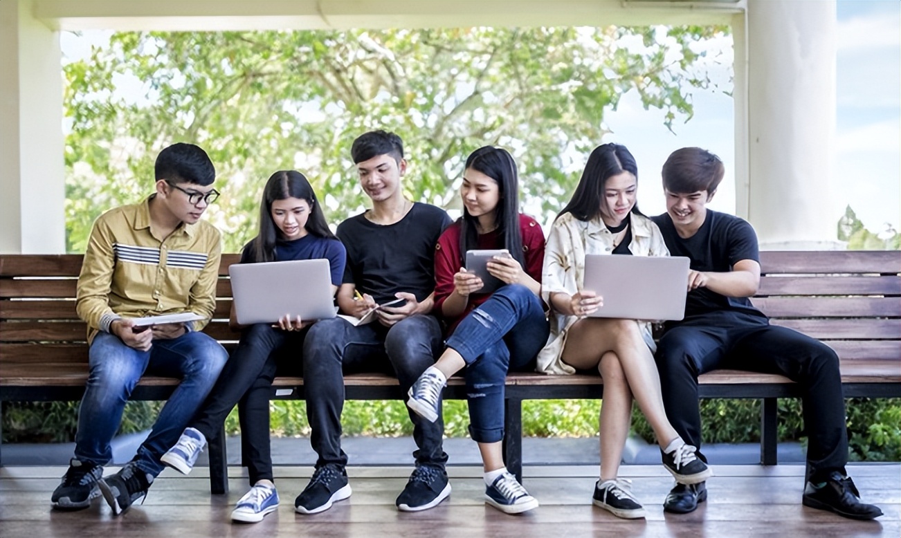 大学|2022大学里“烧钱”的专业排名,一般家庭供不起,毕业发展却不错