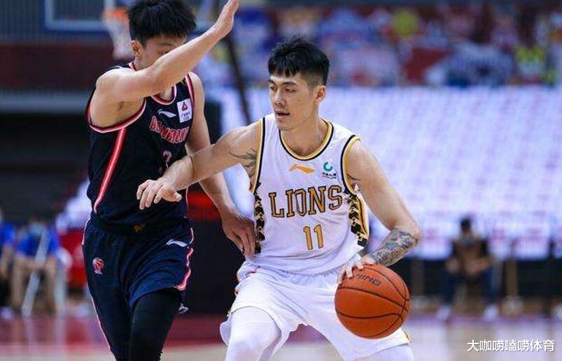 刘铮|CBA名将分手!明星女友美艳+肤白貌美,交往仅1月,女方哭着挽留