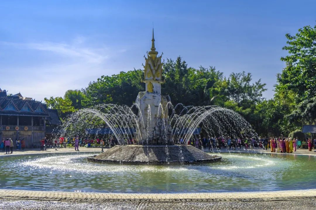 云南|最多336元！云南两大旅游胜地火车直达，这趟列车每一站都绝美