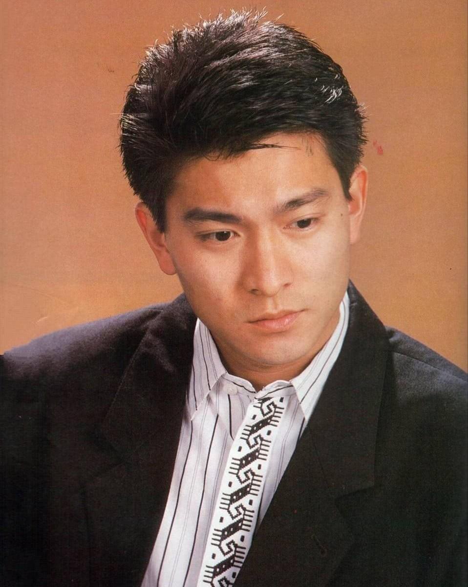 杨丽娟|为“梦中情人”刘德华，逼父亲卖肾、跳海自杀的杨丽娟，下场如何