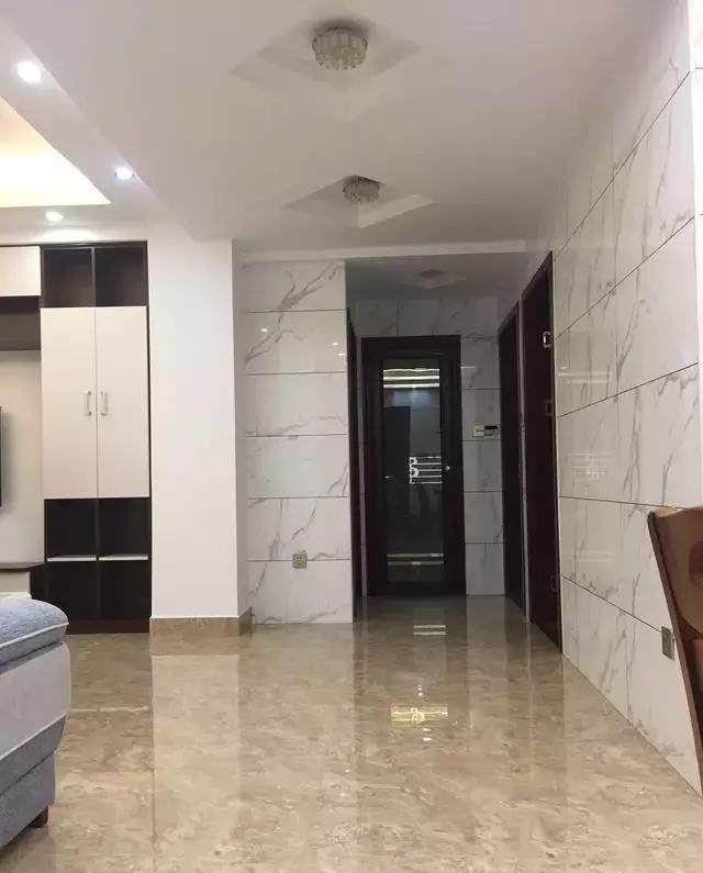 118㎡的新房打扫干净晾味中,亲戚们看着次卫装的蹲便乐了!