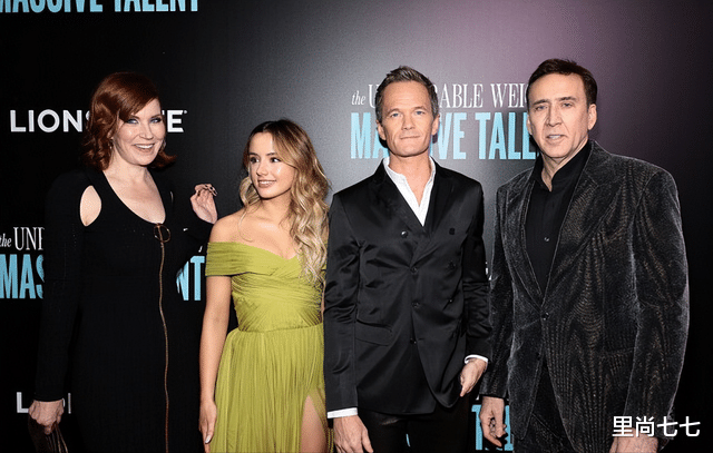 尼古拉斯·凯奇|尼古拉斯凯奇老态太明显！携27岁娇妻亮相，为秀孕肚和服外勒皮带