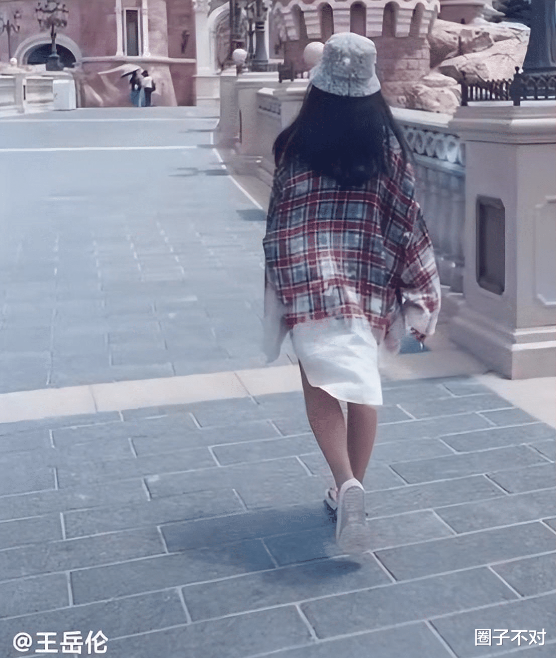 明星|明星离婚后星二代现状大不同：有人10年未见爸、有人10岁直播带货