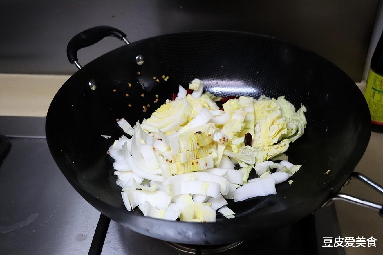 转阴后，建议中老年人：少吃猪肉羊肉，多吃4样，营养充足恢复快