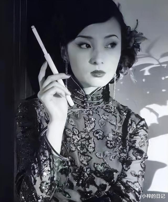 景甜|汤唯的腰,景甜的臀,张曼玉的眼,这12位穿旗袍的女星个个惊艳