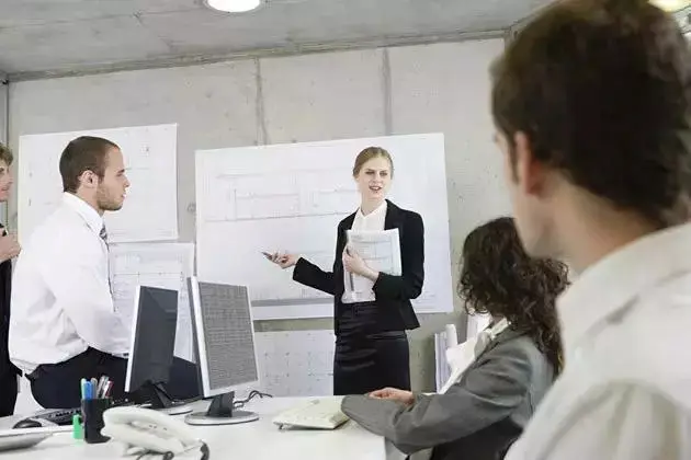 |那些总爱找领导请示汇报工作的人，升职这么快的真相！