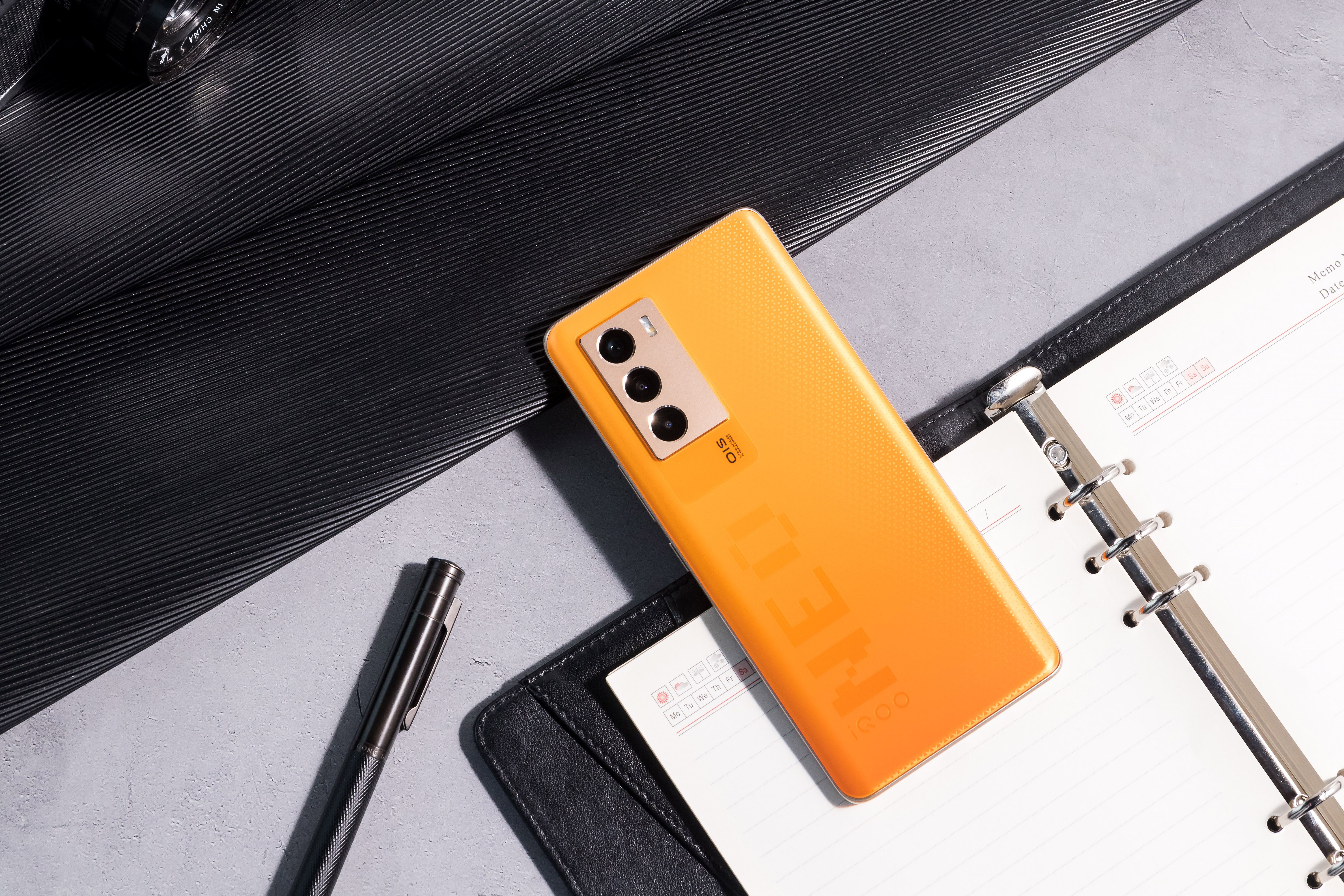 高通骁龙|iQOO Neo5S上手体验：“双芯组合”为何火爆出圈？