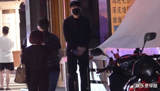 任容萱|任容萱低调爱!林柏澍为任家聚餐「违停红线全被拍」 妙隔3mins离开