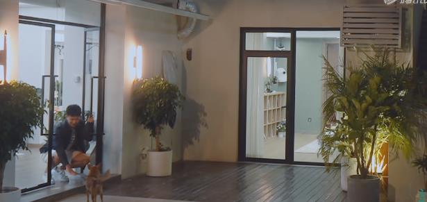 王彦霖|《半熟恋人》王彦霖嗑cp上头，景甜坚信罗拉、俞悦才是双向奔赴