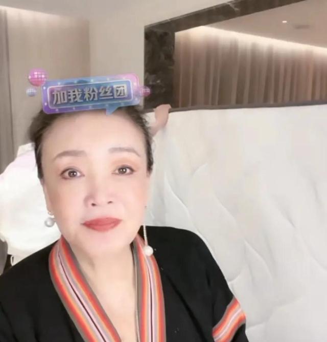 张兰 张兰直播突然有一个举动,而背后的原因让人不得不佩服