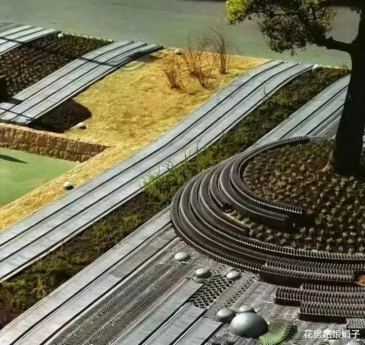 老砖老瓦收进小院，是做园艺盆器还是装饰小院，要的是独有的古韵