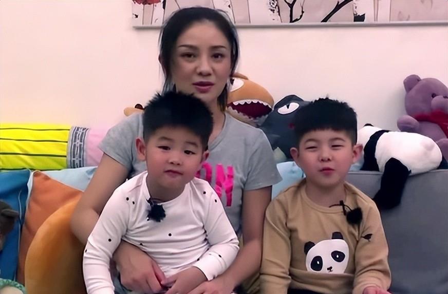 胡可|沙溢对胡可的“道德绑架”，揭开了多少男人自私自利的遮羞布