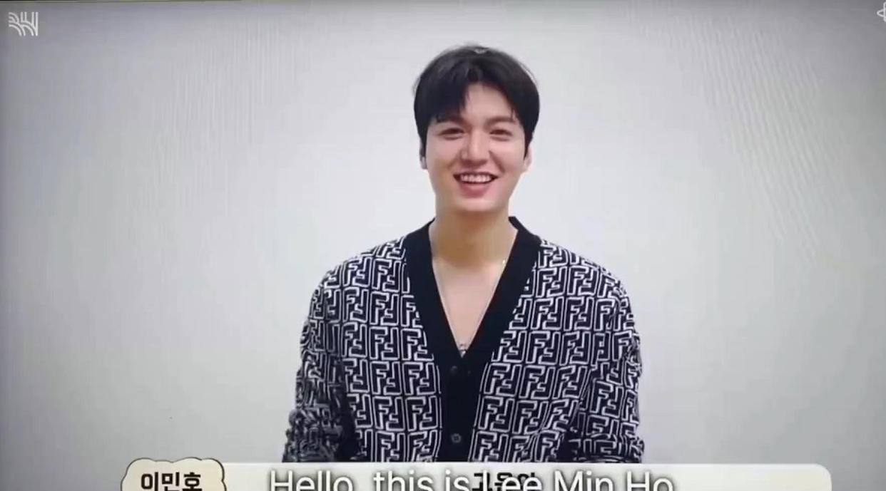 金高银|金高银举办出道十周年见面会，孔刘录视频应援，称对方小新娘好甜