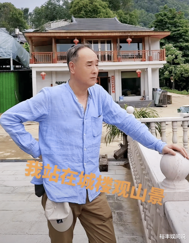 王全有|老戏骨王全有现身路边摊!喝4元啤酒满桌狼藉,教育后辈滔滔不绝