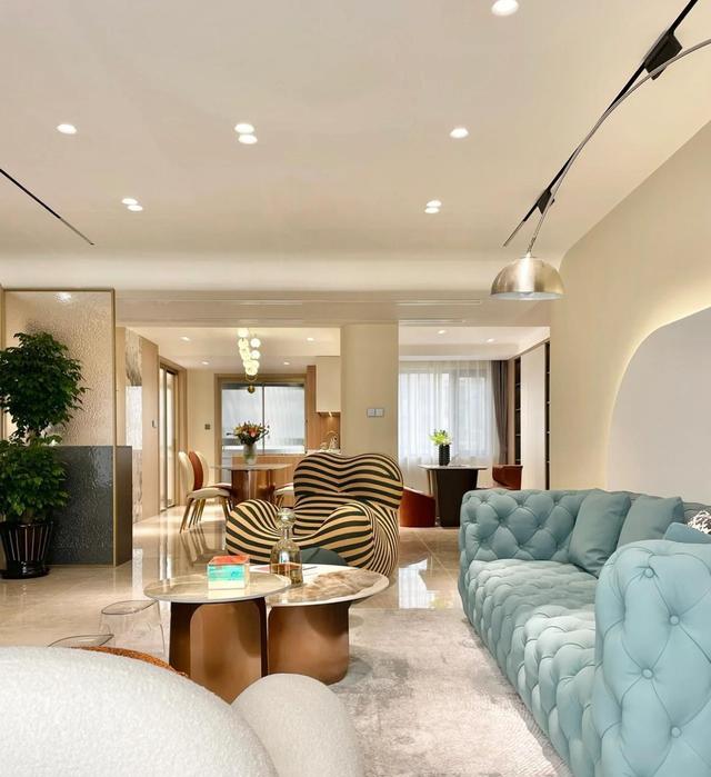 客厅面积小,乳胶漆的颜色选择很关键!选对了,客厅宽敞明亮